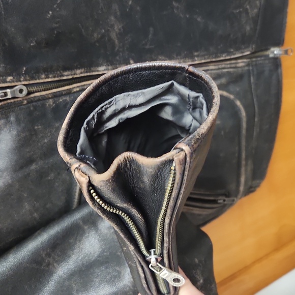 Harley-Davidson Brown Leather Jacket, Large. - Picture 4 of 6